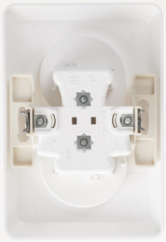 Розетка с/у Этюд 2м б/з белый IP20 16А (упак-20шт) SchE                                         фото 2                    