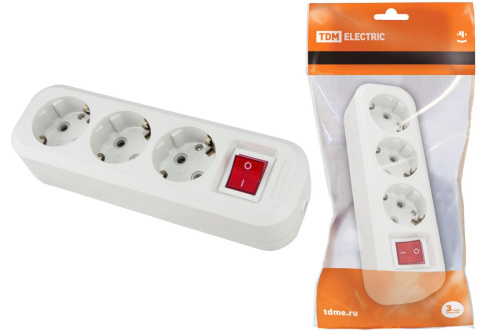 Колодка розеточная 3 гнезда 2П+3 c выключателем 16А 250В белая ТДМ                                        